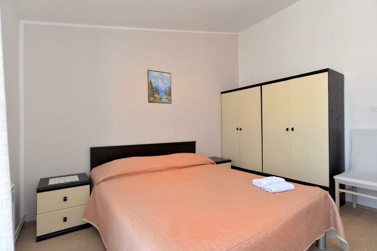 Apartment Gracijela 827 เมดูลิน ภายนอก รูปภาพ