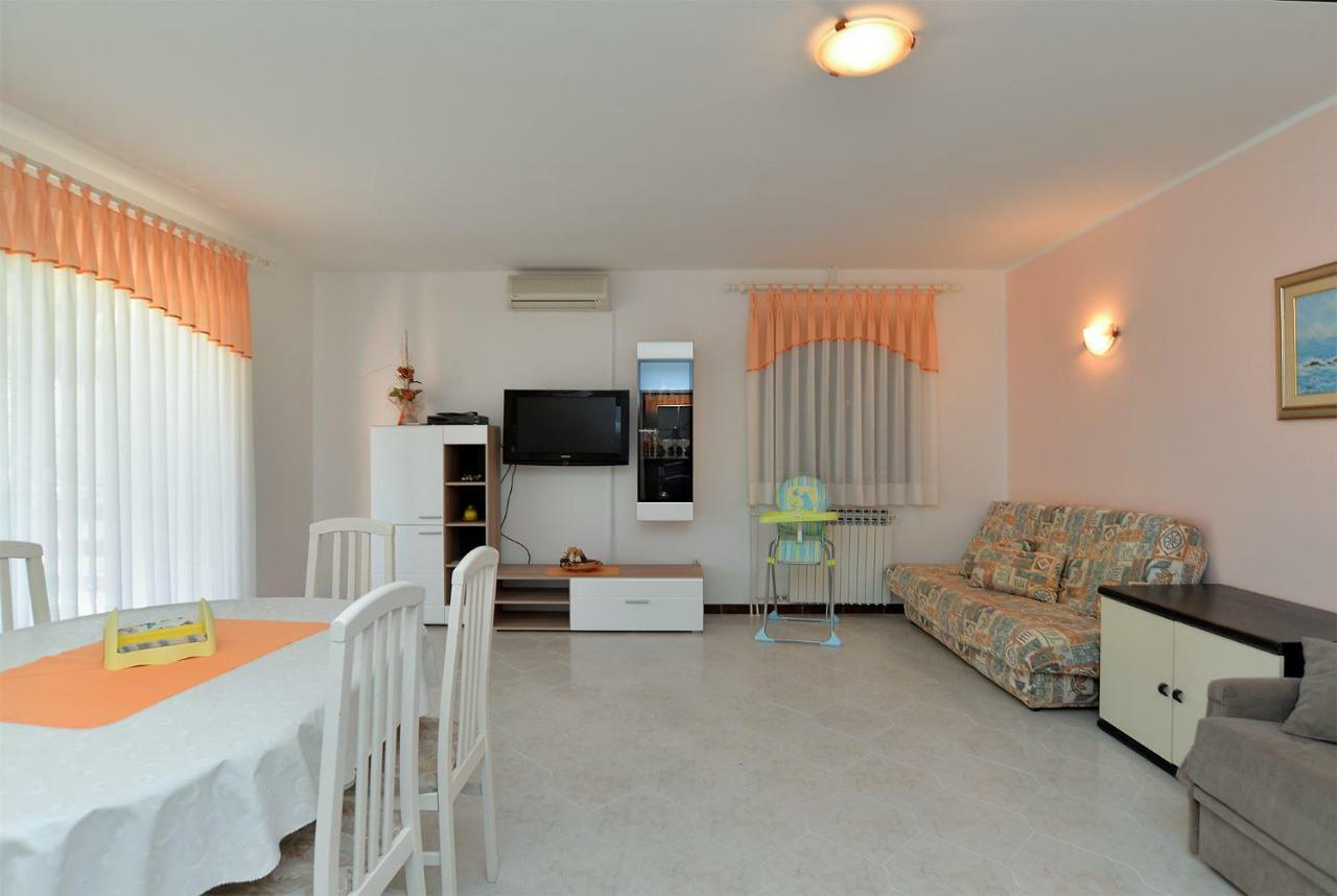 Apartment Gracijela 827 เมดูลิน ภายนอก รูปภาพ