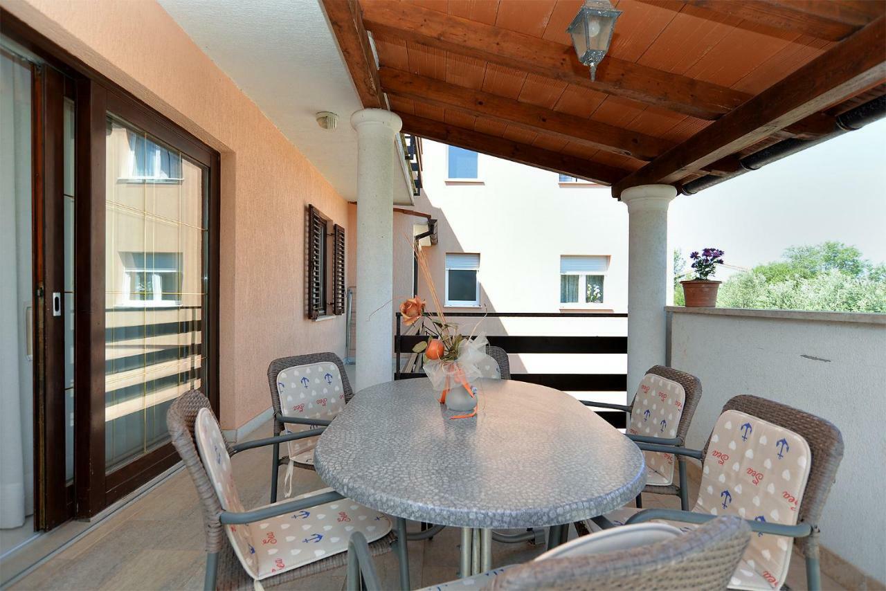 Apartment Gracijela 827 เมดูลิน ภายนอก รูปภาพ
